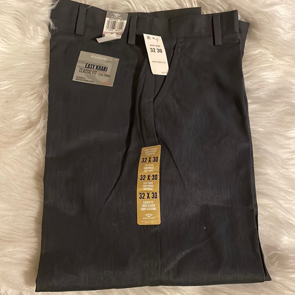 Dockers pants 👖 32X30 clasic fit grey color NWT